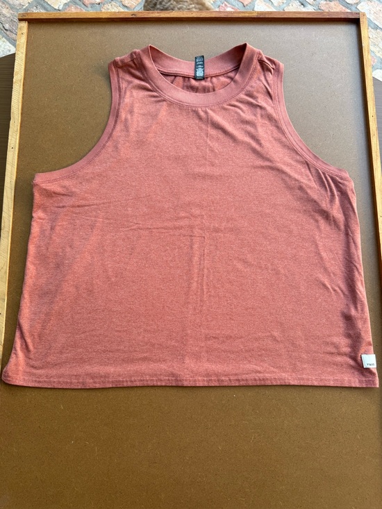 Vuori Tops - Vuori Womens Energy Tank Regular Length Size Large. Color is a faded rust.